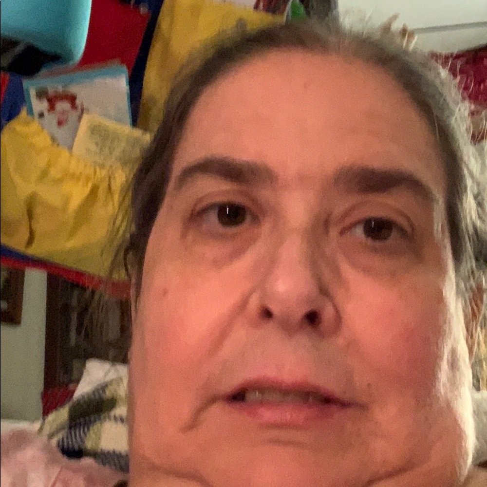 Meet your Posher, Lori